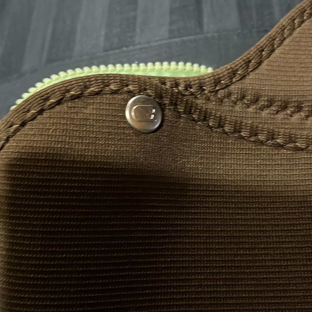 Built Computer Bag W/ Adjustable Strap - Picture 5 of 8